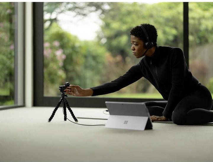 Produktbild Microsoft Modern Webcam (2 Mpx)