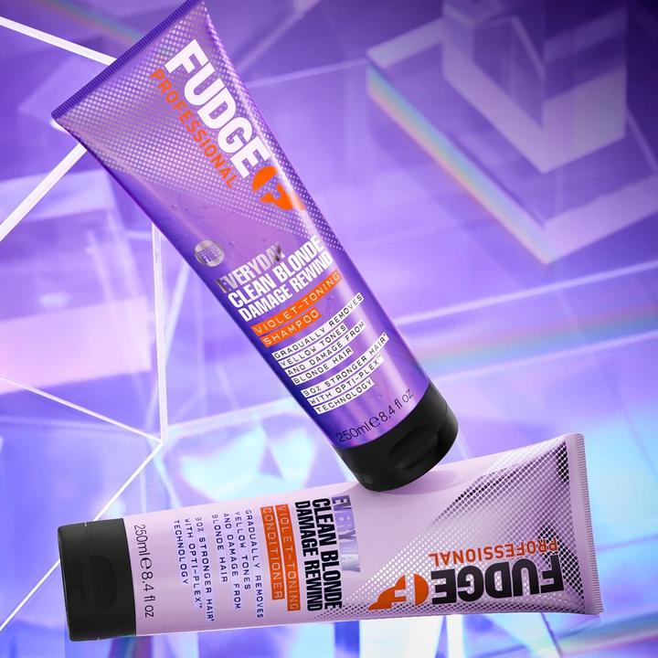 Produktbild Fudge Clean Blonde Damage Rewind Violet Shampoo (250 ml, Flüssiges Shampoo)