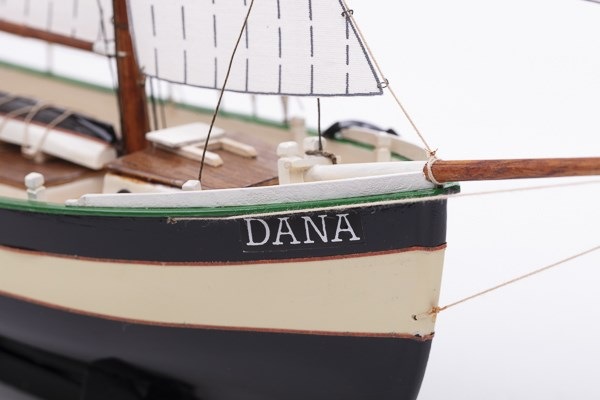 Productafbeelding Billing Boats Dana - Kunststof romp 1:60 - (428316)