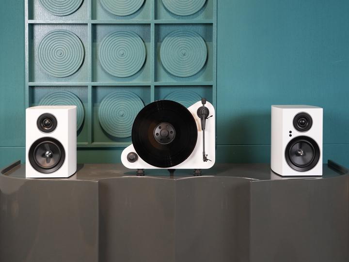 Actual product image Jamo C707PA MKII (1 pair, 65 W)
