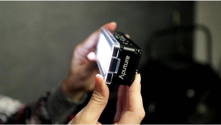 Produktbild Aputure Amaran AL-MW (Videoleuchte)