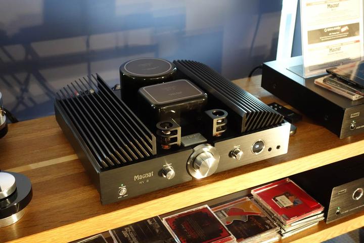 Actual product image Magnat Rv 3 (Tube amplifier)