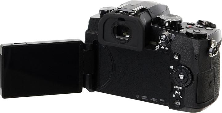 Productafbeelding Panasonic Lumix DC-G90 + 12-60mm f/3.5-5.6 - Zwart (12 - 60 mm, 20.30 Mpx, 4/3)