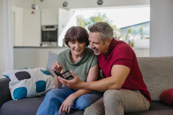 Produktbild Emporia Smart.7 lite (128 GB, Schwarz, 5.45", Single SIM, 4G)