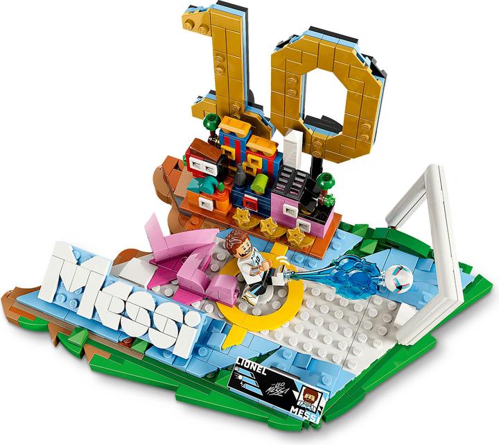 Actual product image LEGO Lionel Messi - Football highlights (43011, LEGO Editions)
