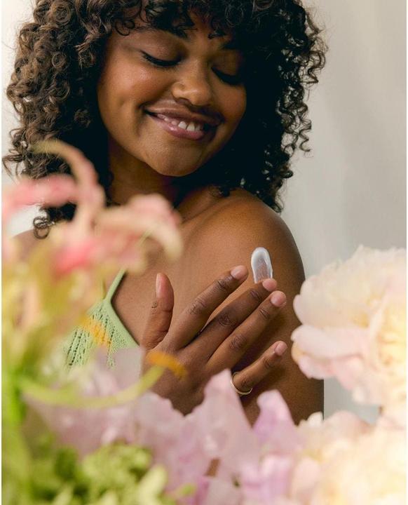 Image du produit NIVEA Floral Love Body Lotion (Lotion pour le corps, 250 ml)