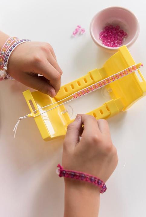 Actual product image 4M Beaded Bracelets Craft Set - KidzMaker