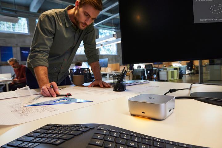 Actual product image HP Thunderbolt 4 Ultra G6 Dock (Thunderbolt, 10 Ports)