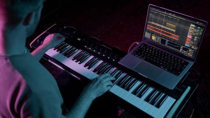 Actual product image Korg Keystage-49