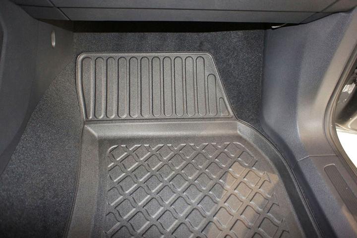Actual product image Aristar All-weather floor mats for VW Touran from 2015 to today (1 set of 4 floor mats)