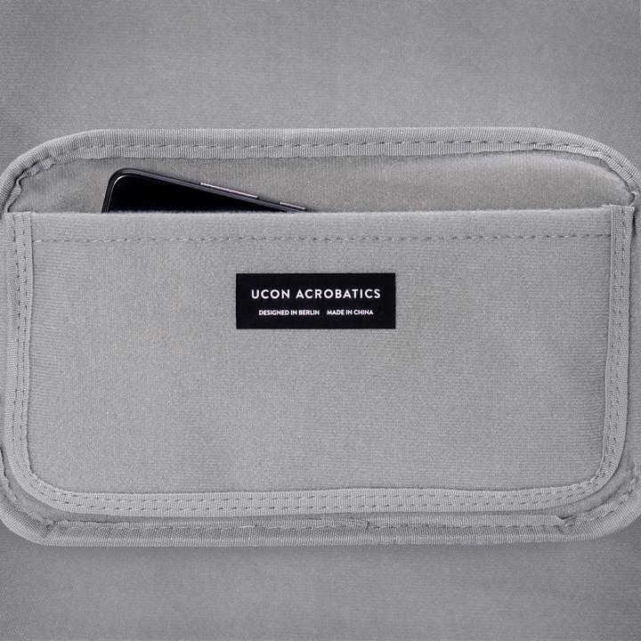 Actual product image Ucon Acrobatics Jona Medium Crossbody Tasche - Aloe