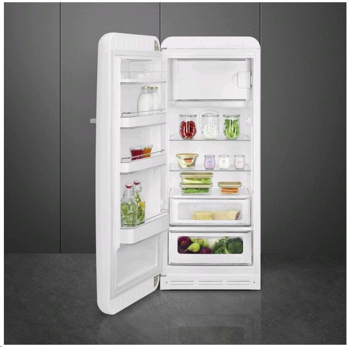 Actual product image Smeg Retro Style FAB28LWH5 (270 l)