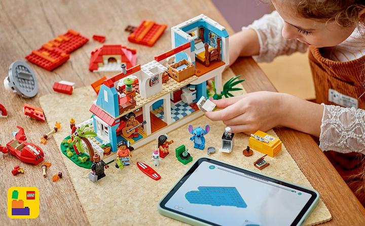 Actual product image LEGO The beach house from Lilo and Stitch (43268, LEGO Disney)