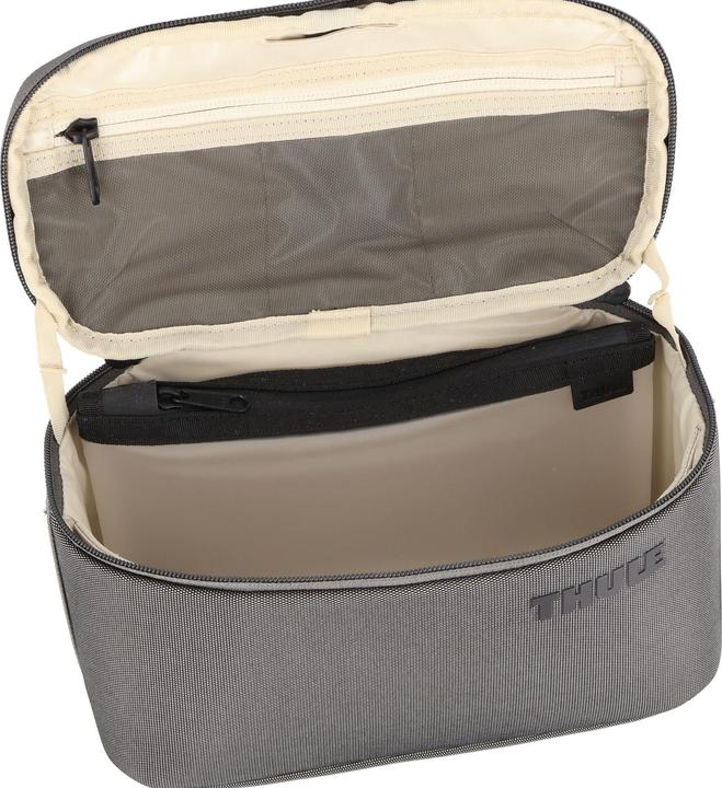 Actual product image Thule Subterra 2 Toiletry - Vetiver Grey (4 l)