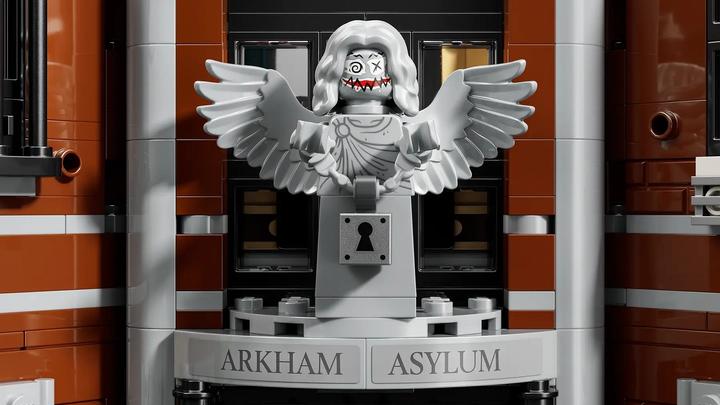 Produktbild LEGO Arkham Asylum (76300, LEGO DC)