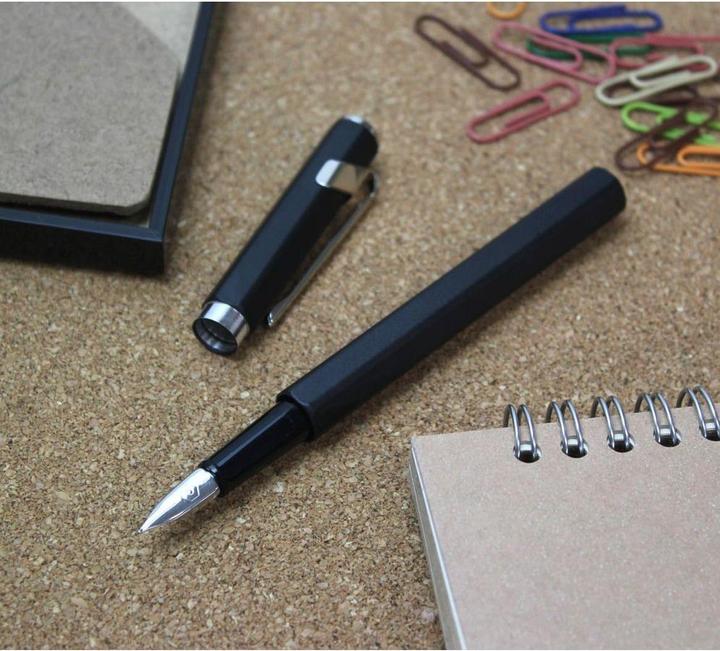 Produktbild Caran d'Ache 849 Classic (Black, 1x)