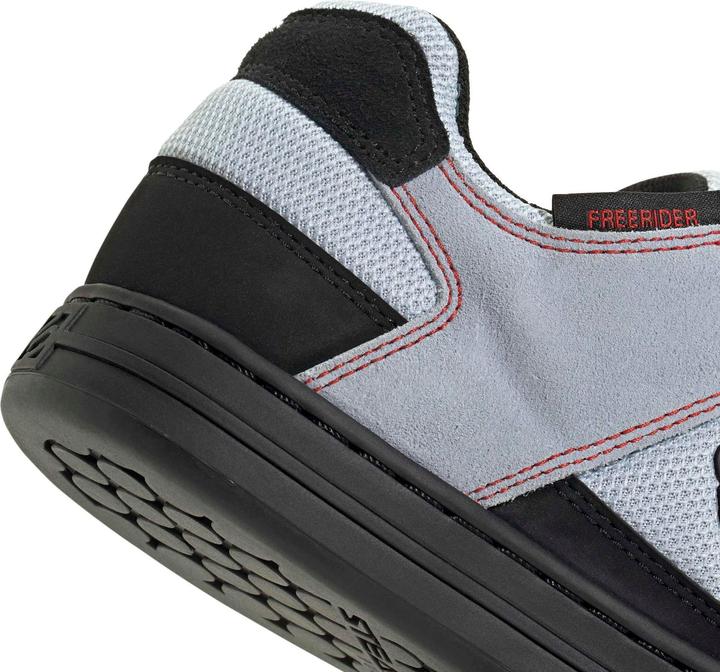 Produktbild Adidas Terrex Free Hiker 2 W - globlu/ftwwht/puta (38)