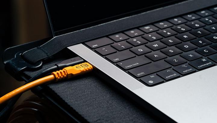 Actual product image Tether Tools TetherPro Optima 10G USB-C 10' (3m) Straight To Straight. (3 m, USB 1.1, USB 2.0, USB 3.0, USB 3.2 Gen 2, 100 W)