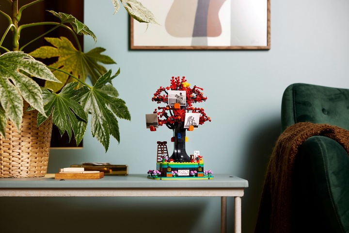 Immagine prodotto LEGO Albero genealogico delle idee (21346, LEGO Ideas, Set LEGO rari)