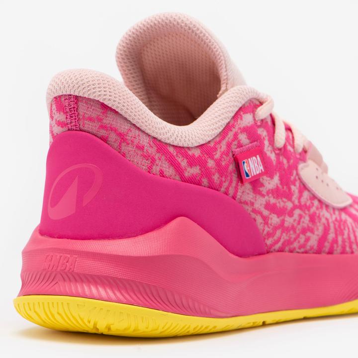 Immagine prodotto Tarmak Kinder Basketballschuhe NBA Heat - Fast 900 Low-1 rosa (35)
