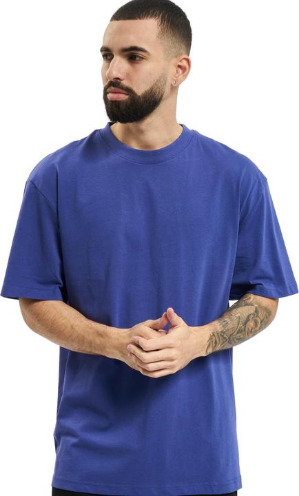 Actual product image Urban Classics Tall Tee (XL)
