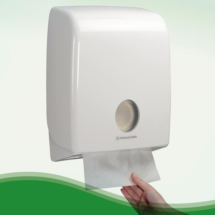 Actual product image Kimberly-Clark Paper towel Natura Dimensions: 50 x 25 cm (W x L) 100 % recycled paper Colour of paper towel:... (1680 x)