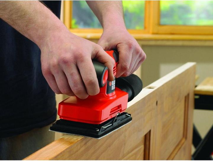 Image du produit Black & Decker Ponceuse compacte 240W KA320EKA (Ponceuse vibrante, 240 W)