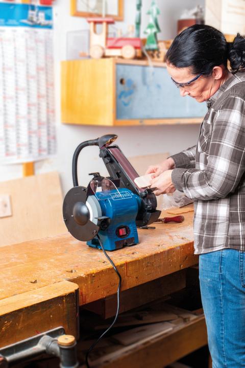 Produktbild Scheppach BGS700 Kombinationsschleifer 230V 50Hz 250W (Bandschleifer, 370 W)