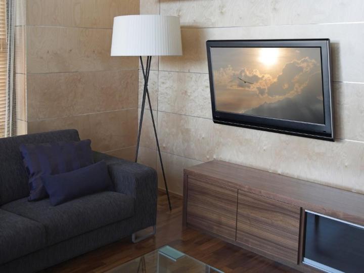 Produktbild Peerless SmartMount Universal Tilt Mount for 39inch - 80inch Flat Panel Screens (Wand, 80", 91 kg)