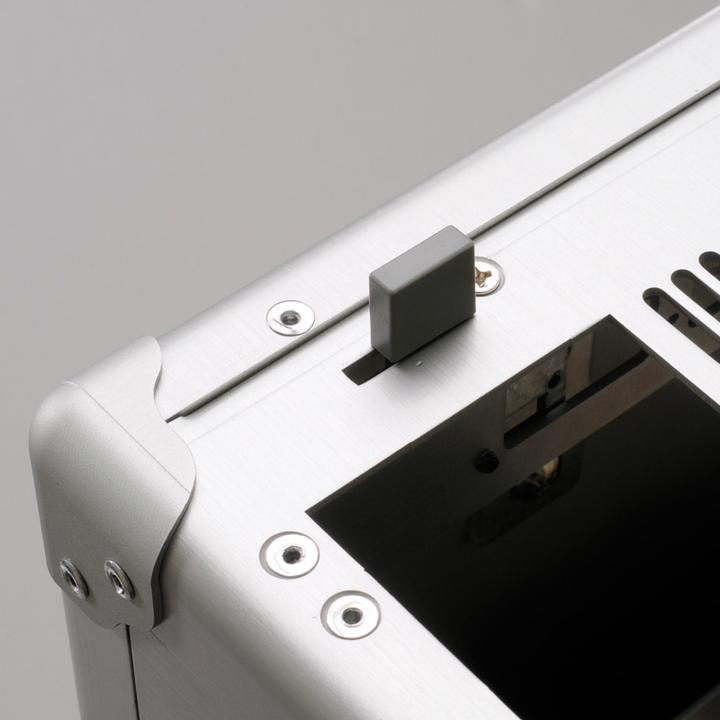 Actual product image Lian-Li Pc-Tu100a (Mini-DTX, Mini-ITX)