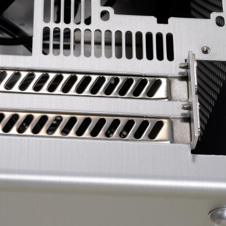 Actual product image Lian-Li Pc-Tu100a (Mini-DTX, Mini-ITX)