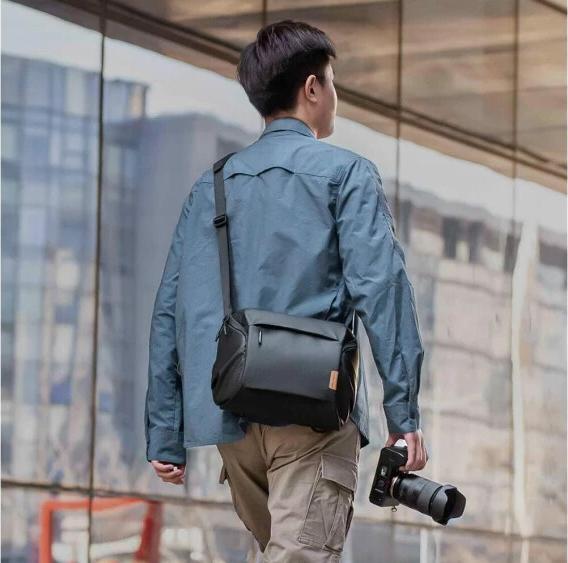 Actual product image Pgytech Camera Bag OneGo 10L Grey (Camera shoulder bag, 10 l)