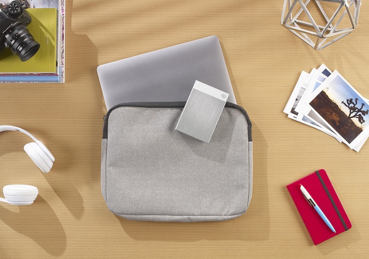 Produktbild Seagate Backup Plus Ultra Touch (2 TB)