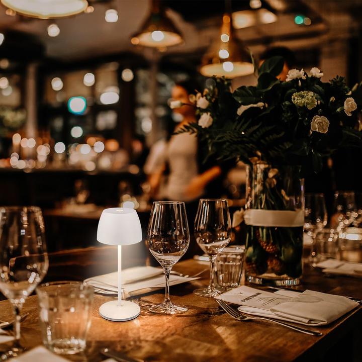 Image du produit Briloner Lampe de table LED rechargeable avec station de recharge, Mini, Touch, Blanc mat (150 lm)