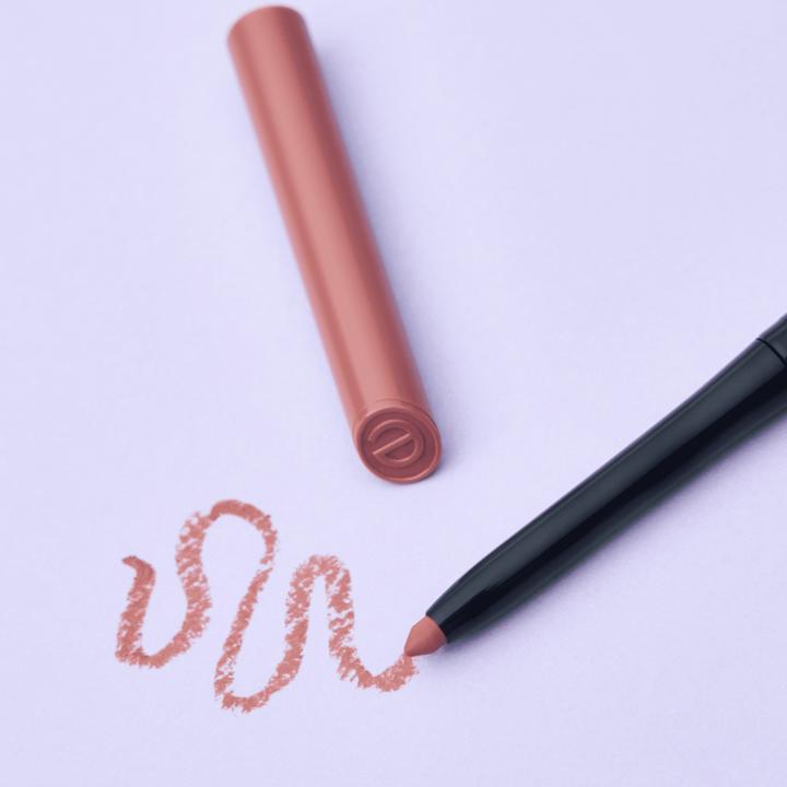 Produktbild essence 8h Matte Comfort (04 Rosy Nude)