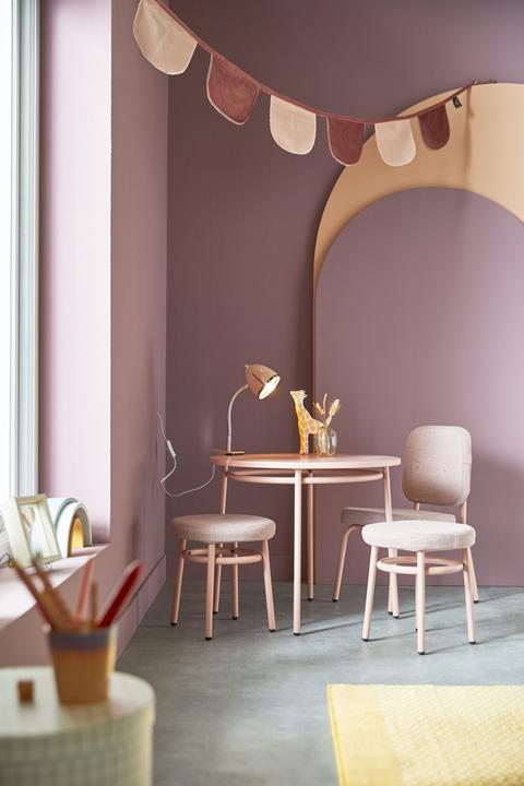 Produktbild Lifetime Kidsrooms Chill Hocker mit gepolsterter Sitz Cherry Blossoms (Kinderstuhl)