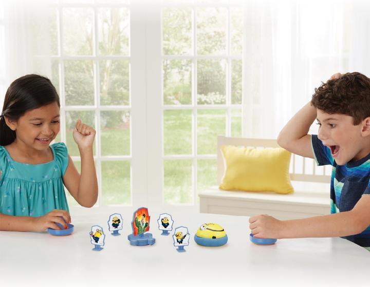 Actual product image Epoch Minions Hover Strike Battle (Multilingual, 1 - 2 Players)