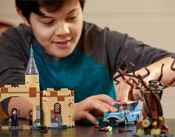 Actual product image LEGO The Whipping Willow of Hogwarts (75953, LEGO Harry Potter)