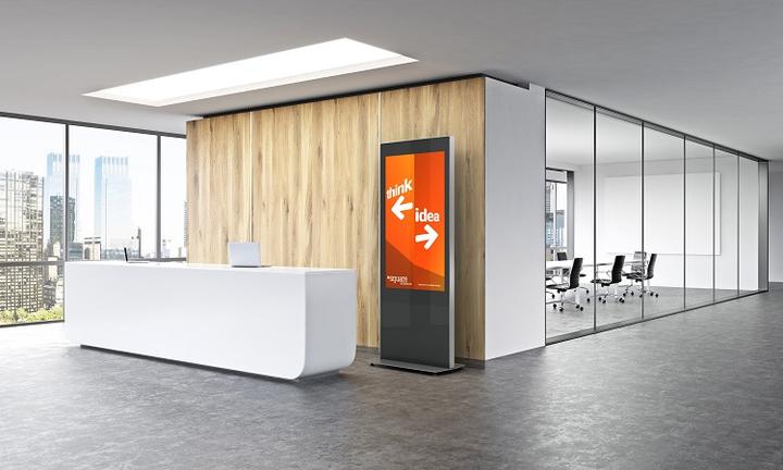 Actual product image DSS Indoor stele portrait, 49" screen, 4mm glass