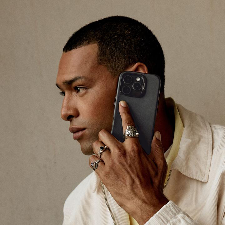 Actual product image Decoded Hülle (Apple iPhone 16 Pro)