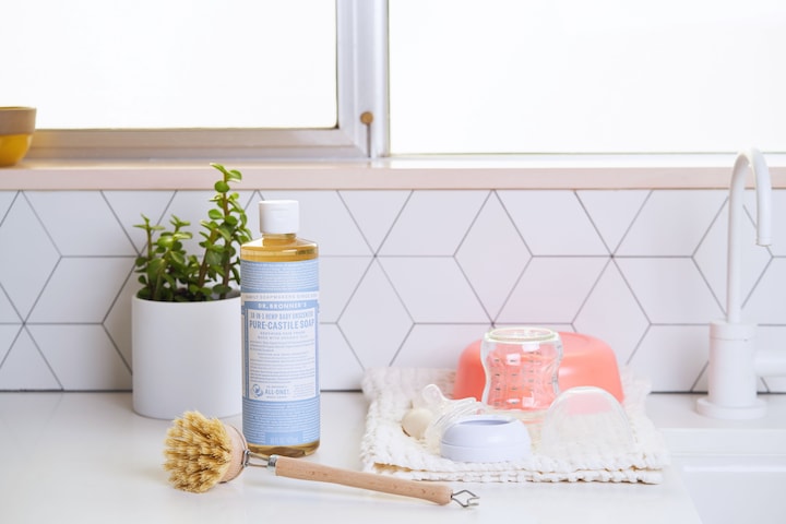 Produktbild Dr. Bronner's 18-in-1 Baby Mild (Flüssigseife, 240 ml)