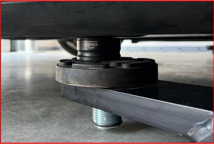 Actual product image KS Tools Jack mounting kit
