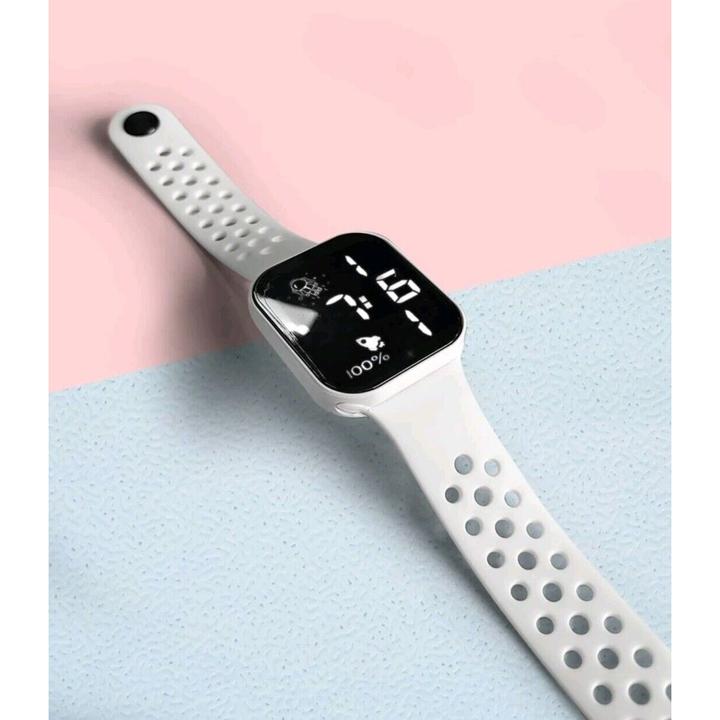Produktbild Cbx P1 Fashion LED-Digitaluhr mit Silikonarmband 12-Stunden-Anzeige Weiss (33 mm)
