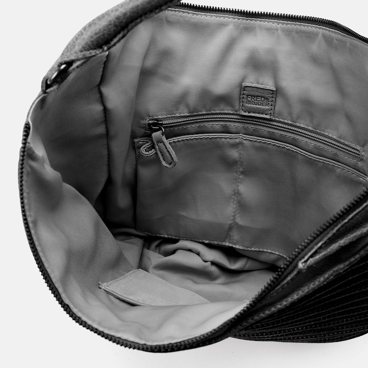 Actual product image FredsBruder Riffeltier S Schultertasche Leder 33 cm