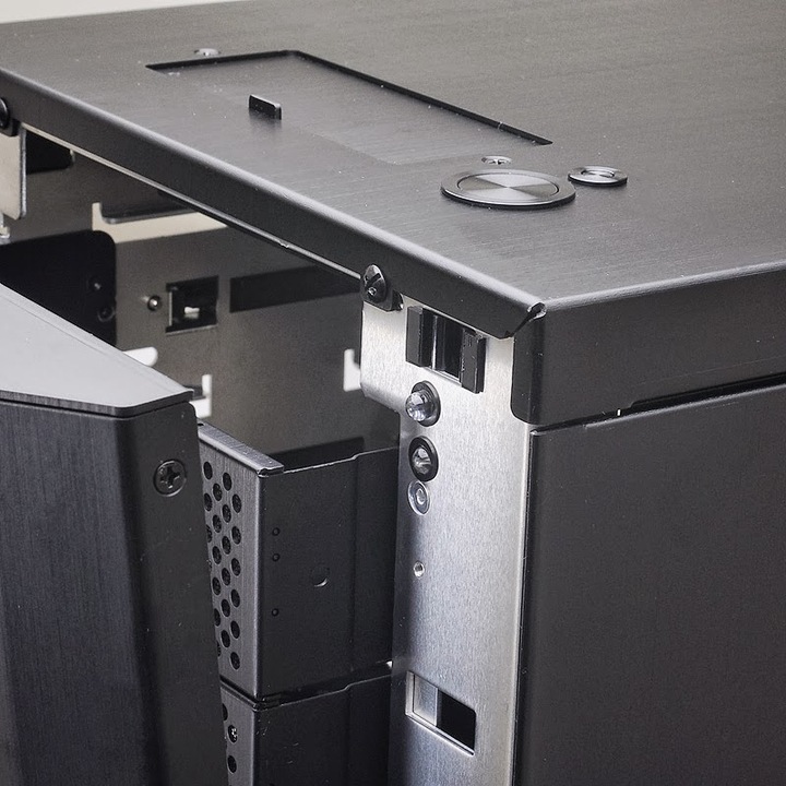 Actual product image Lian-Li Pc-A79b (HPTX, XL-ATX, E-ATX, mATX, ATX)