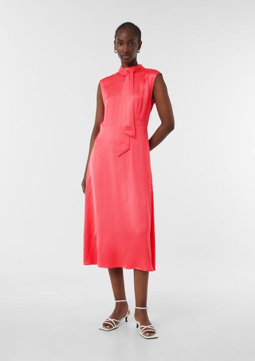 Immagine prodotto Comma Kleid Ausgestelltes Satinkleid in Midilänge mit Bindedetail (36)