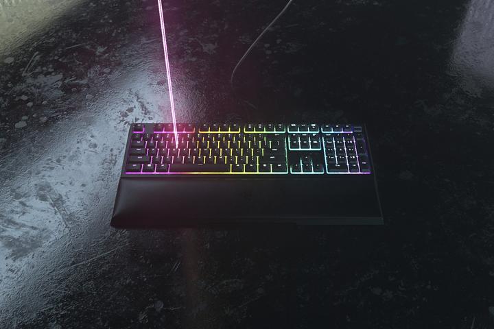 Produktbild Razer Ornata V2 (US, Kabelgebunden)