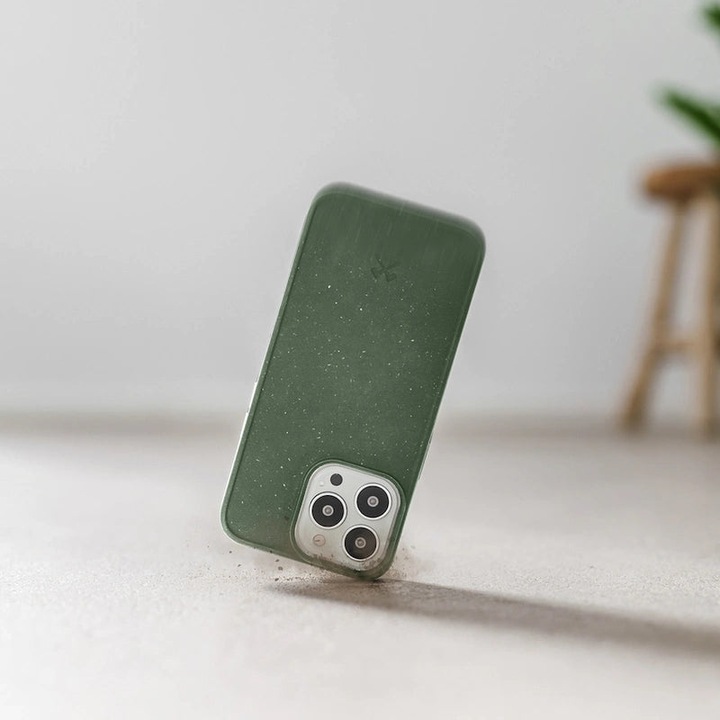 Actual product image Woodcessories BioCase (Apple iPhone 14)