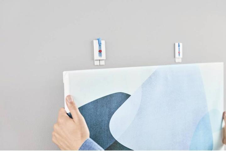 Actual product image tesa Adhesive nail set