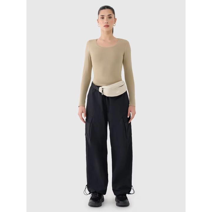 Immagine prodotto 4F Schlankes, glattes Damen-Langarmshirt (S)